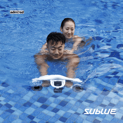 Sublue Whiteshark MIX Underwater Scooter Product-in-use 22 - Admired Recreation